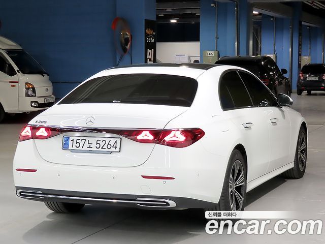 Mercedes-Benz E-Class E200 Avantgarde