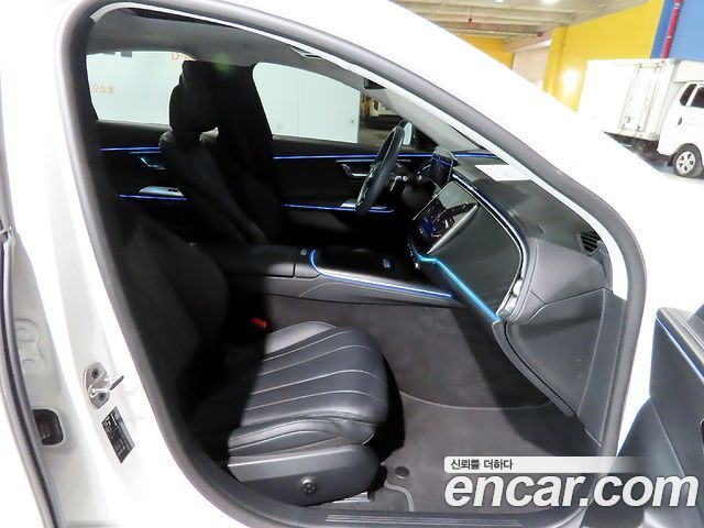 Mercedes-Benz E-Class E200 Avantgarde