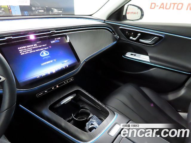 Mercedes-Benz E-Class E200 Avantgarde