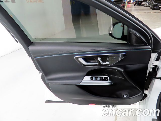 Mercedes-Benz E-Class E200 Avantgarde