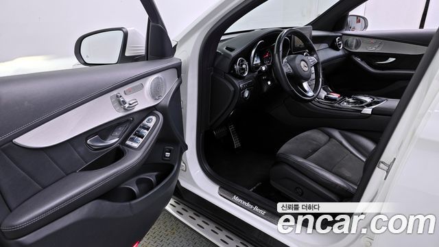 Mercedes-Benz GLC-Class GLC300 4MATIC AMG Line Coupe
