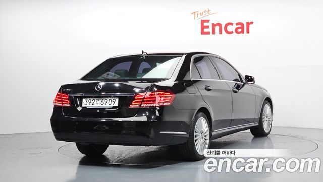 Mercedes-Benz E-Class E300 Elegance