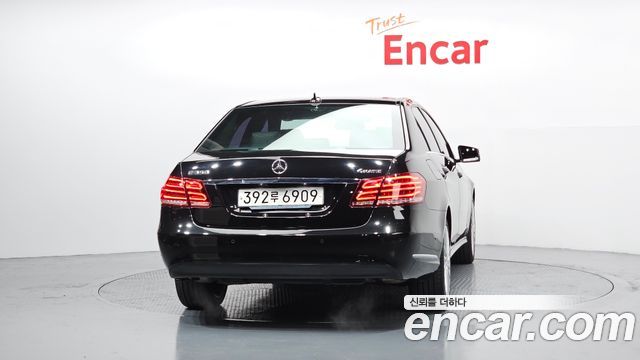 Mercedes-Benz E-Class E300 Elegance