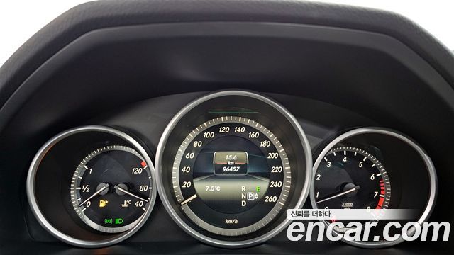 Mercedes-Benz E-Class E300 Elegance