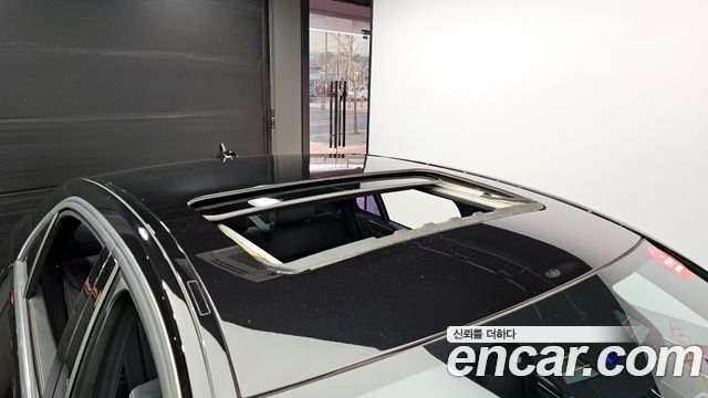 Mercedes-Benz E-Class E300 Elegance