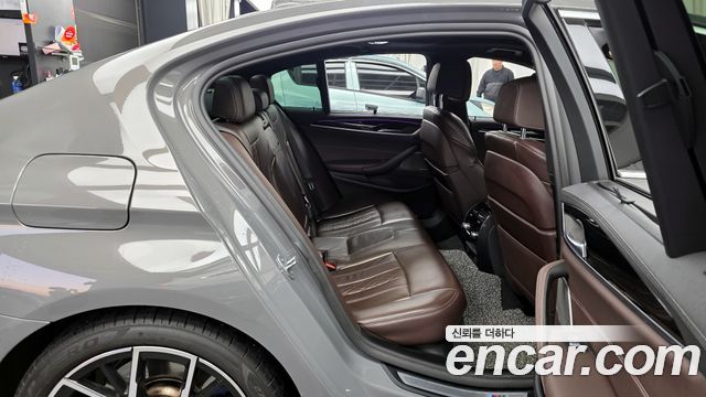 BMW 5-Series 530i M Sport Package