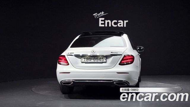 Mercedes-Benz E-Class E300 Avantgarde