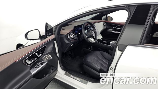 Mercedes-Benz EQE EQE350+