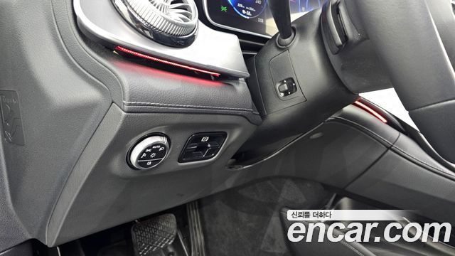 Mercedes-Benz EQE EQE350+