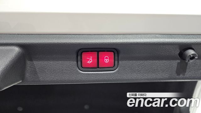 Mercedes-Benz EQE EQE350+