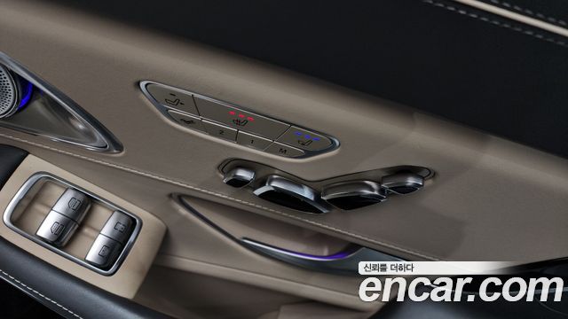Mercedes-Benz S-Class Maybach S600