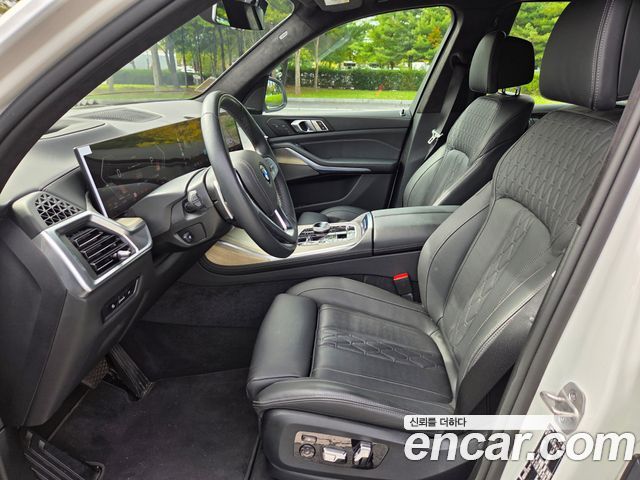 BMW X7 xDrive 40i Design Pure Excellence 7-Seater