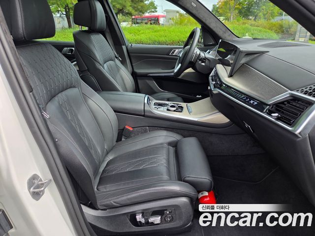 BMW X7 xDrive 40i Design Pure Excellence 7-Seater