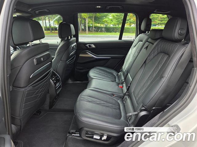 BMW X7 xDrive 40i Design Pure Excellence 7-Seater
