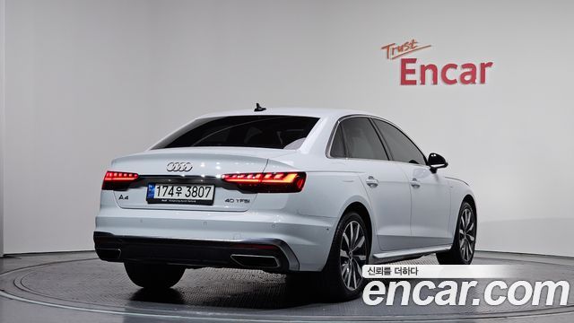 Audi A4 40 TFSI Premium