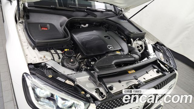 Mercedes-Benz GLC-Class GCL300 4MATIC Coupe