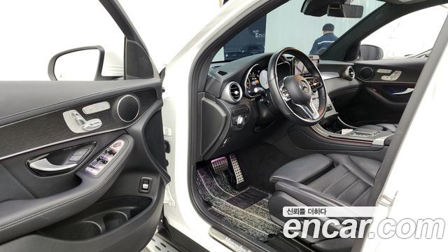 Mercedes-Benz GLC-Class GCL300 4MATIC Coupe