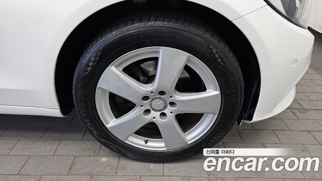 Mercedes-Benz C-Class C200