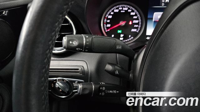 Mercedes-Benz C-Class C200