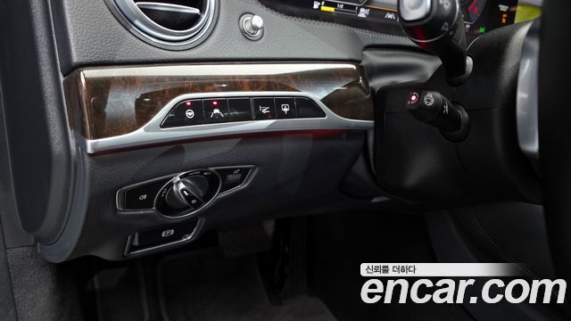 Mercedes-Benz S-Class S560L 4MATIC