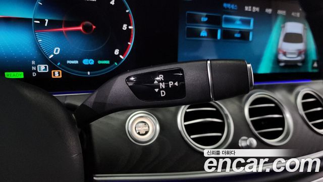 Mercedes-Benz E-Class E220d 4MATIC AMG Line