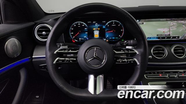 Mercedes-Benz E-Class E220d 4MATIC AMG Line