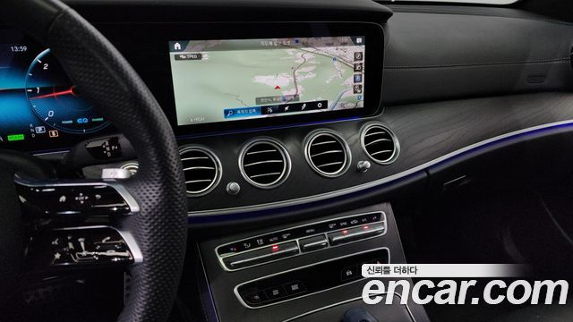 Mercedes-Benz E-Class E220d 4MATIC AMG Line