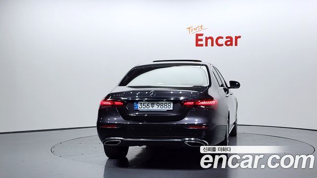 Mercedes-Benz E-Class E220d 4MATIC Exclusive