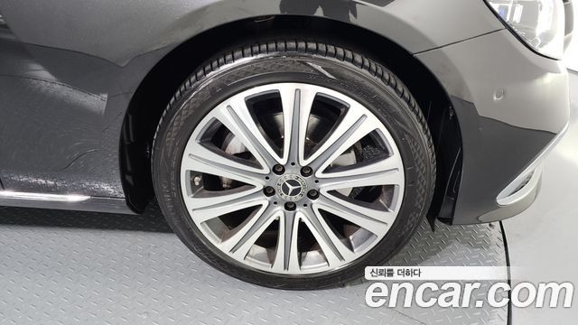 Mercedes-Benz E-Class E220d 4MATIC Exclusive
