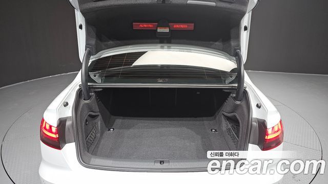 Audi A4 40 TFSI Premium