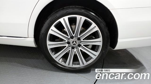 Mercedes-Benz E-Class E350 4MATIC Exclusive