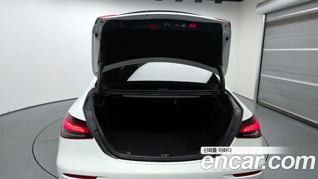 Mercedes-Benz E-Class E350 4MATIC Exclusive