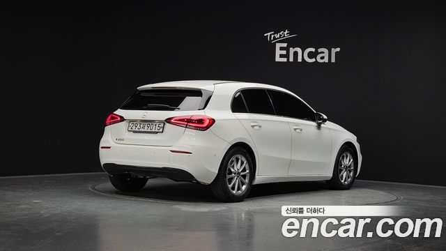 Mercedes-Benz A-Class A220 Hatchback