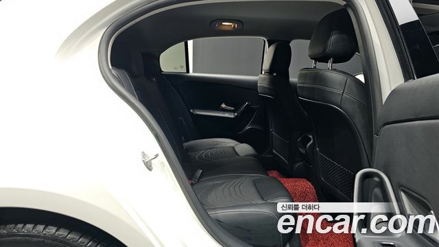 Mercedes-Benz A-Class A220 Hatchback