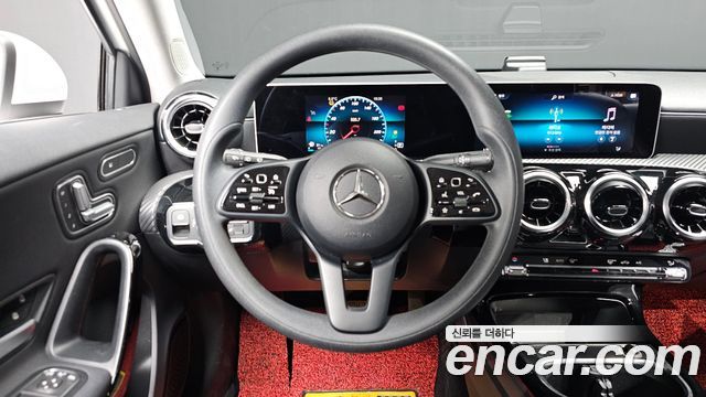 Mercedes-Benz A-Class A220 Hatchback