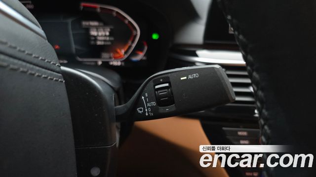 BMW 5-Series 520i Luxury