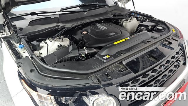 Land Rover Range Rover Sport 3.0 SDV6 HSE Dynamic