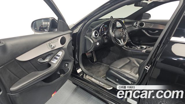 Mercedes-Benz C-Class C200 AMG Line