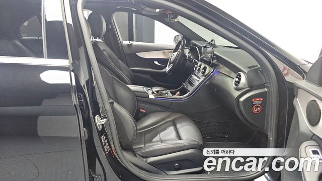 Mercedes-Benz C-Class C200 AMG Line