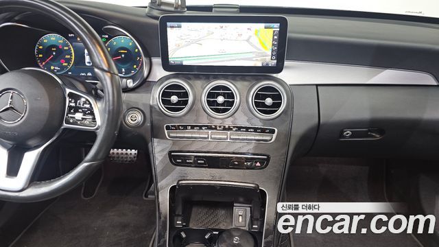 Mercedes-Benz C-Class C200 AMG Line