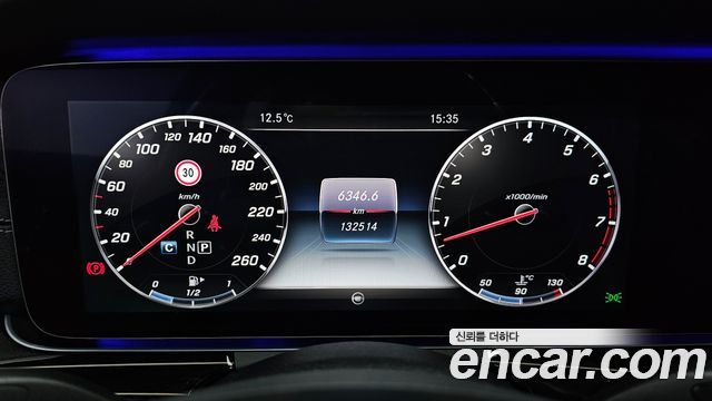 Mercedes-Benz E-Class E400 4MATIC Exclusive