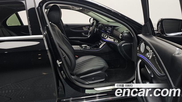 Mercedes-Benz E-Class E400 4MATIC Exclusive