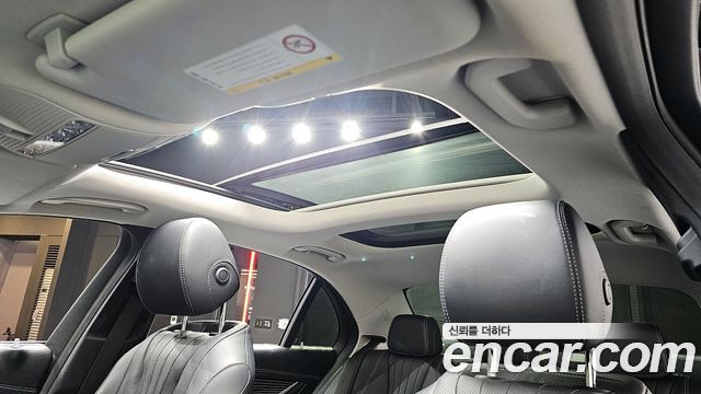 Mercedes-Benz E-Class E400 4MATIC Exclusive