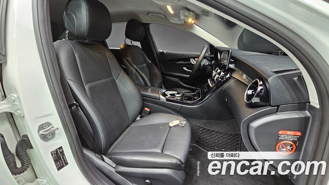 Mercedes-Benz C-Class C200