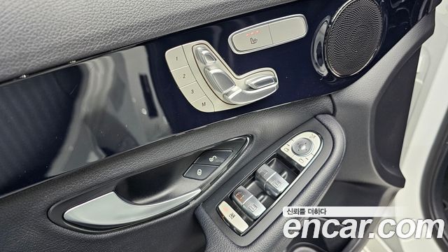 Mercedes-Benz C-Class C200