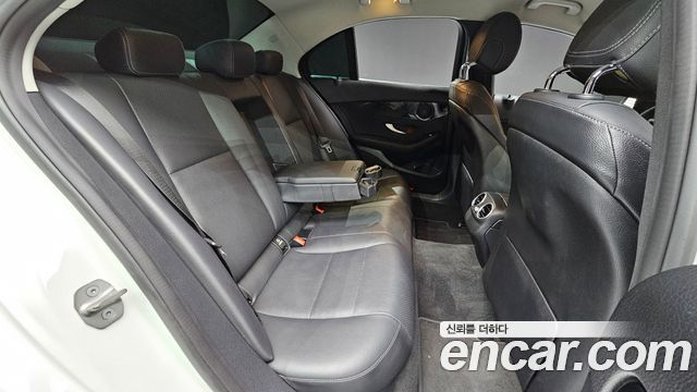 Mercedes-Benz C-Class C200