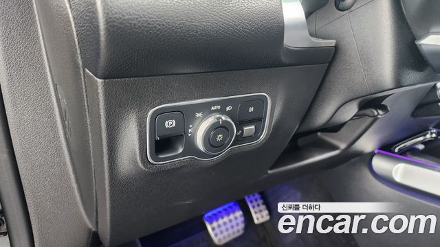 Mercedes-Benz GLB-Class AMG GLB35 4MATIC
