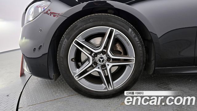 Mercedes-Benz E-Class E250 AMG Line