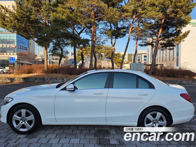 Mercedes-Benz C-Class C200
