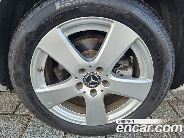 Mercedes-Benz C-Class C200